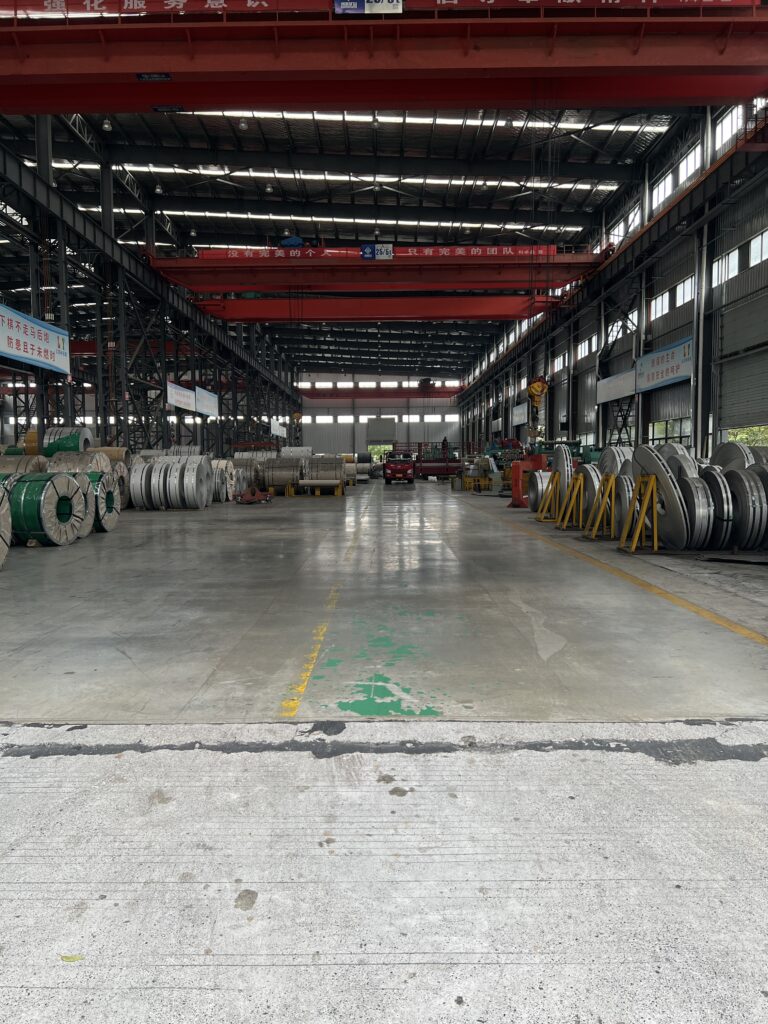 Manufacturer Stainless steel coil 201 202 204 304 316 316L grade BA 2B finish cold rolled stainless steel coil 4 2024 06 15 09 25 IMG 8679