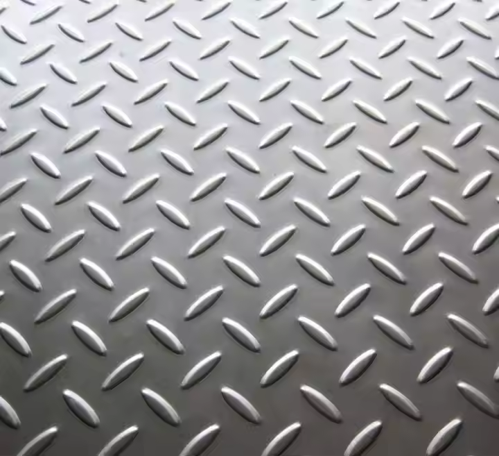 High Quality Hot Rolled Patterned Plate Anti-Slip Patterned Steel Plate Beautiful Appearance Strong Bearing Capacity ASTM Standard Hot-Rolled Cut Weld 4 3456