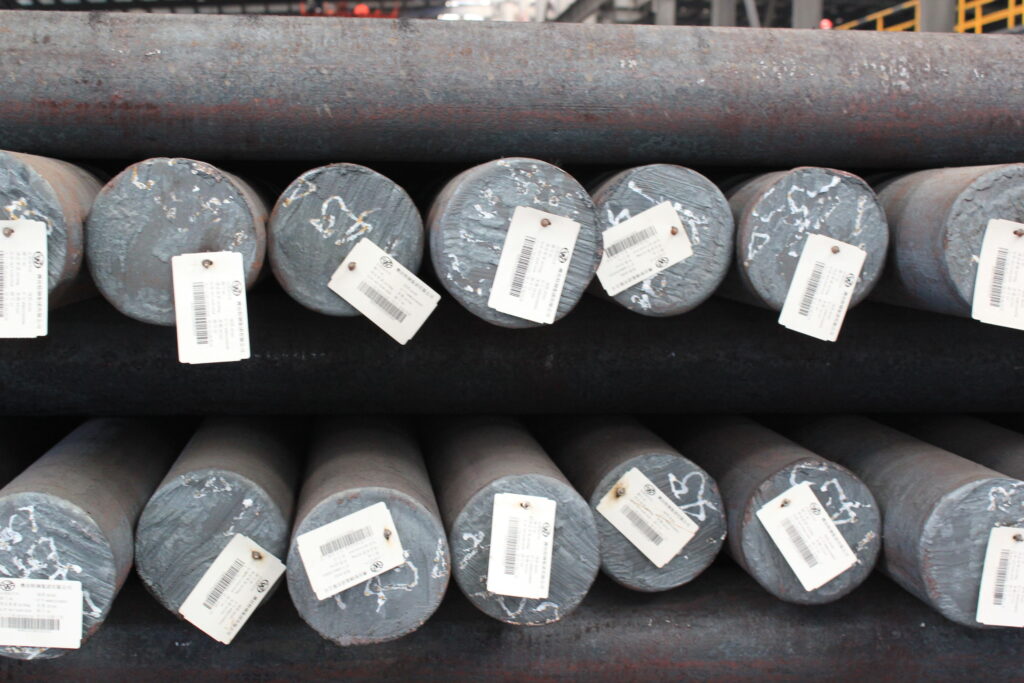 Prime Quality SS400 S20C S45C 4140 Hot Rolled Carbon Steel Round Bars 4 IMG 5273