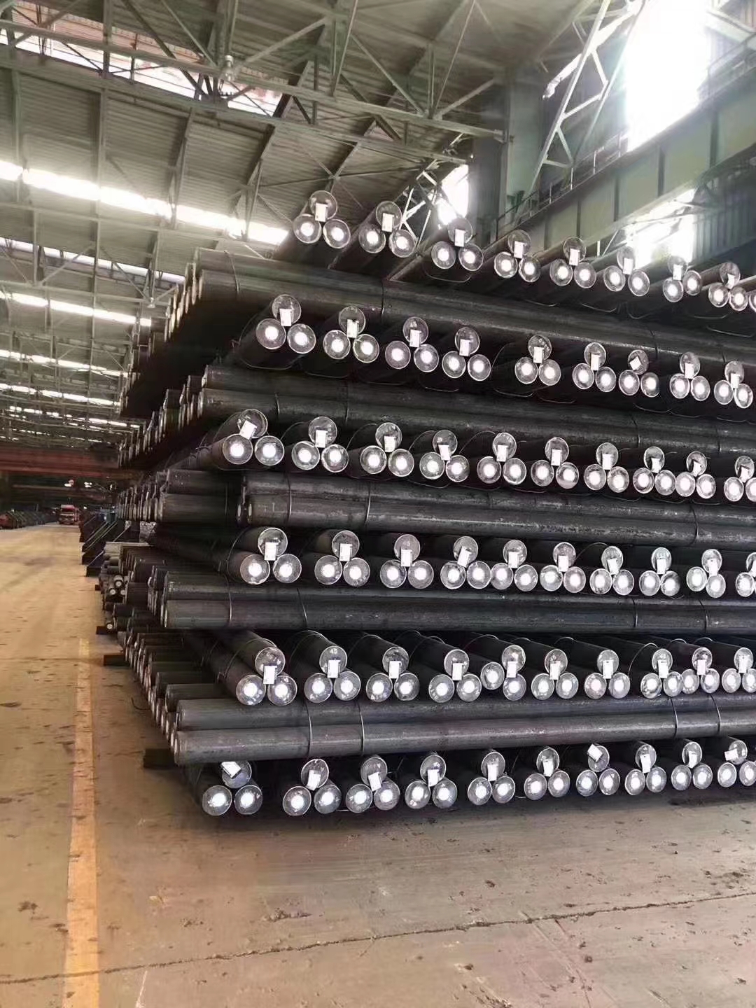 High Quality Carbon Steel Bar SAE 1045 Customized Round Steel Billets Rods Bar 5